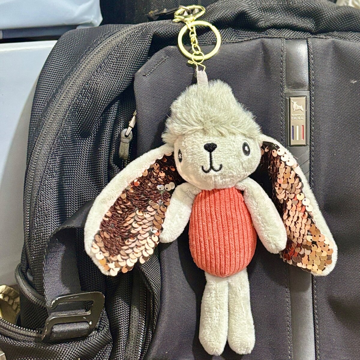 Porte-clés poupée en peluche