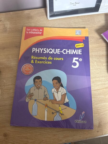 Manuel Physique-Chimie 5e