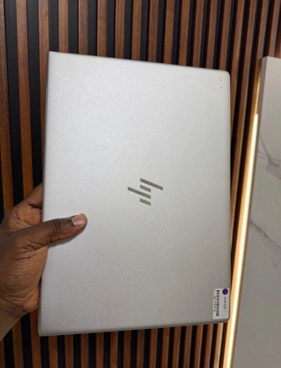Hp elitebook , touchscreen, Face ID and fingerprint