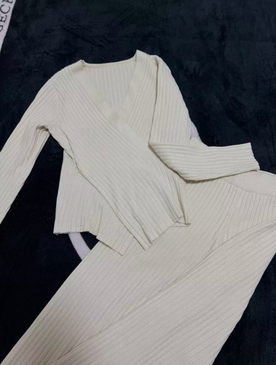 Трикотажный костюм