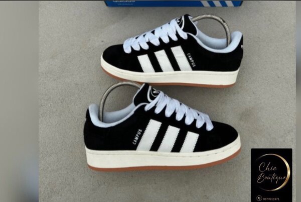 Chaussures Adidas campus