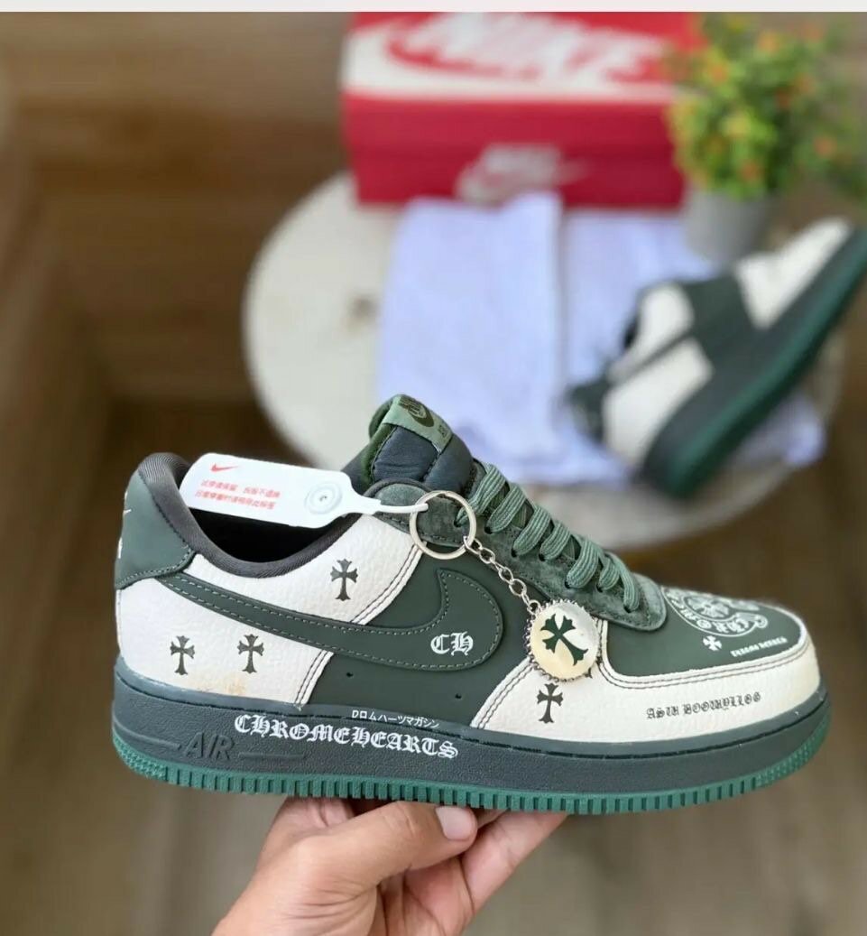 NIKE AIRFORCE CLASSIC