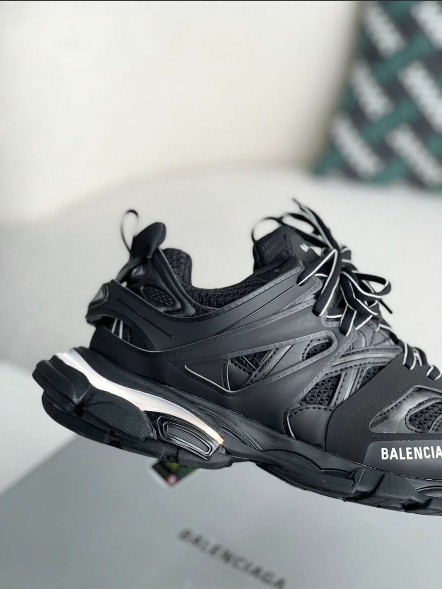 Balenciaga Sneakers Noires