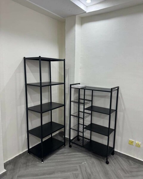 PLUSIEURS MODÈLES D'ÉTAGÈRE ROBUSTE ET SOLIDE AU DESIGN MODE