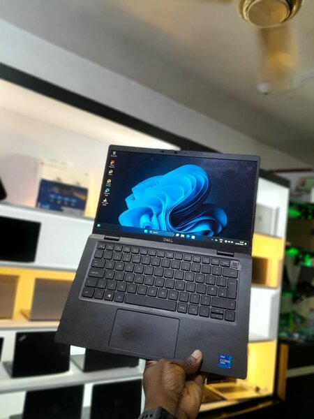 Dell latitude 7320