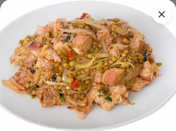 Porc au petit pois avec attiek