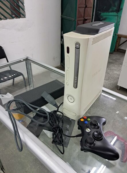 Xbox 360 consoles