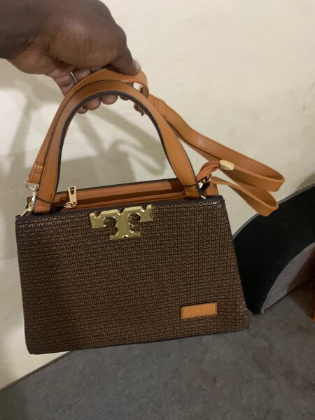 Sac à main élégant en cuir