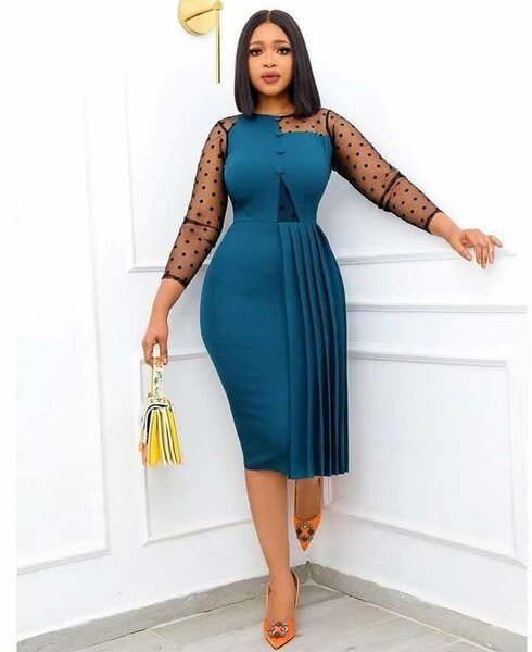 Robe Élégante à Manches en Tulle