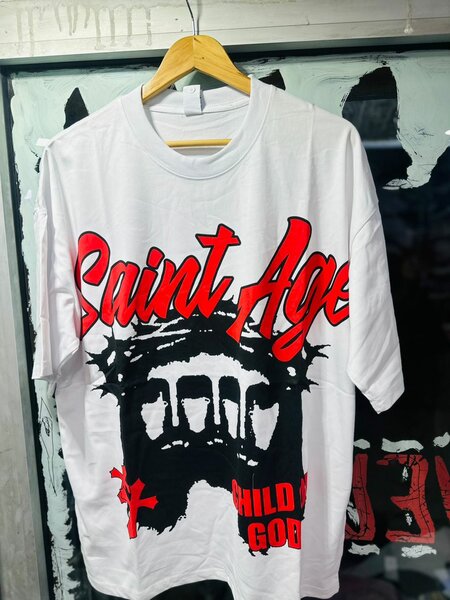 Tee-shirt oversize graphique