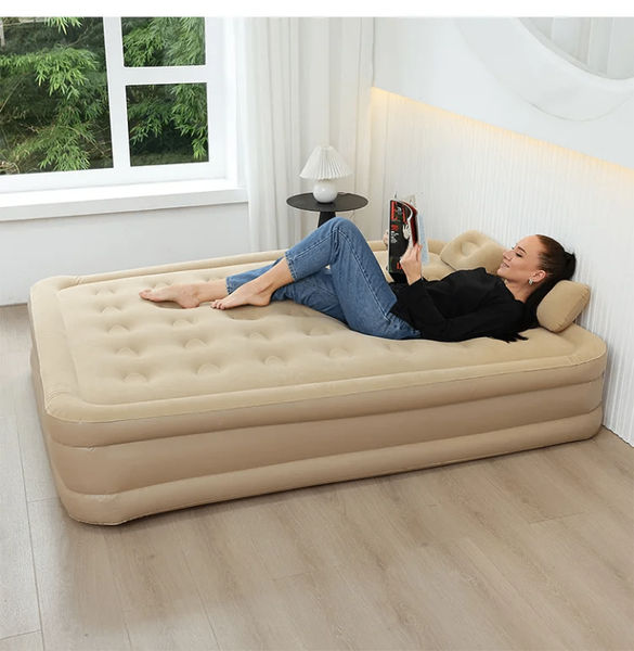 MATELAS GONFLABLE AVEC BATTERIE ET GONFLEUR INCORPORÉE