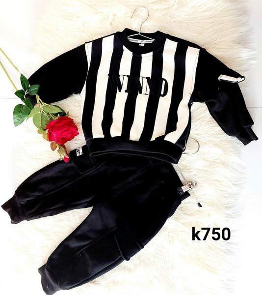 Children's clothing set: jacket + pants