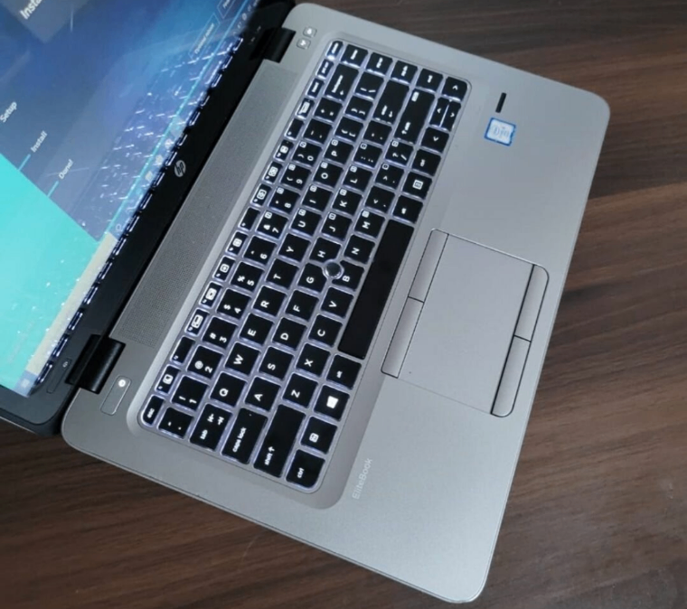 Hp laptop Available 8gb