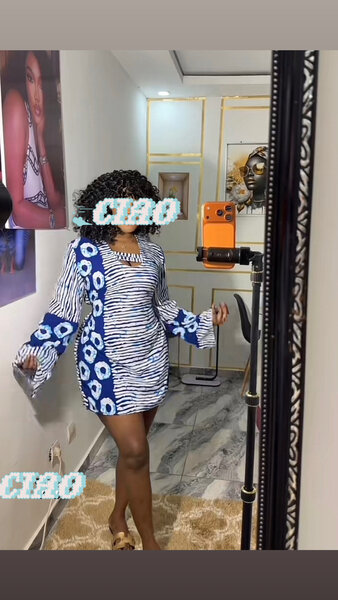 Robe chic à motifs bleus