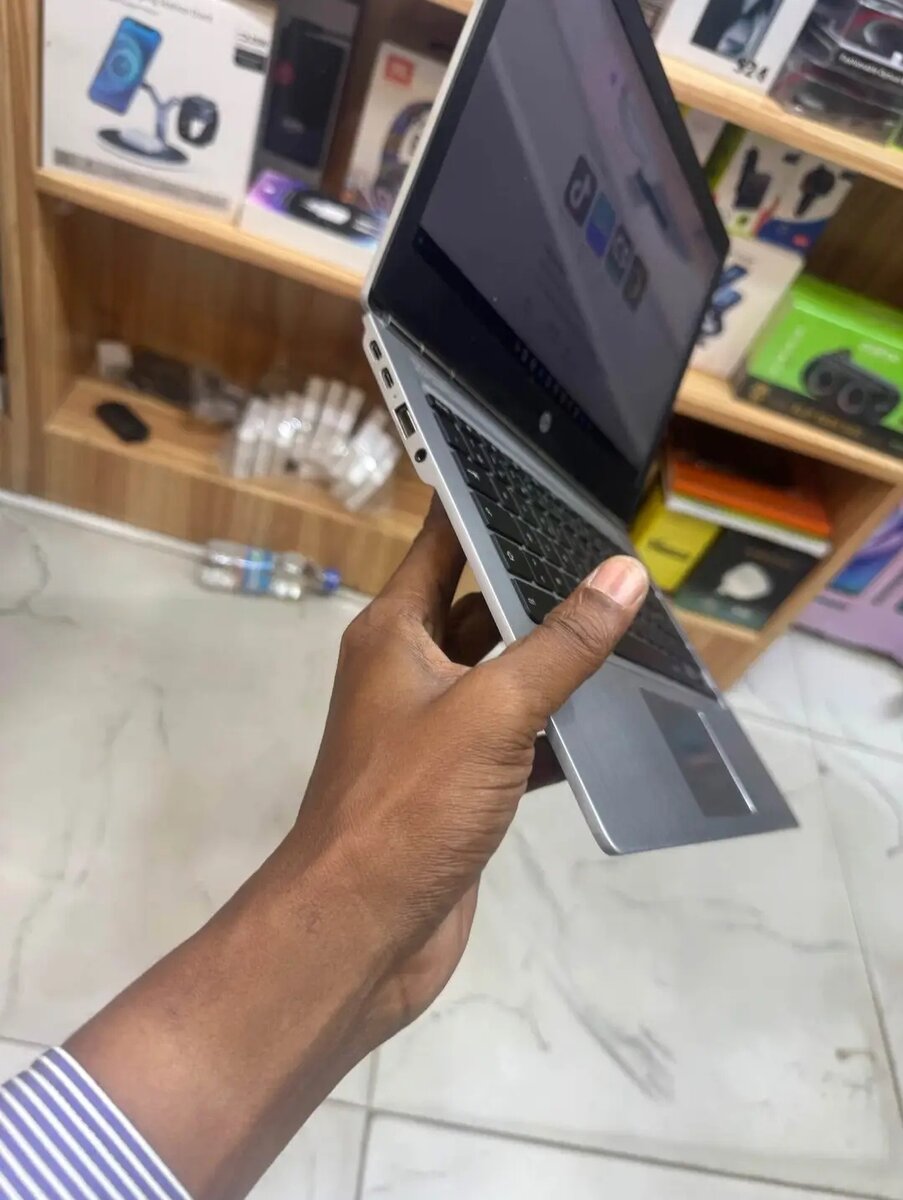 Ordinateur Portable Compact HP