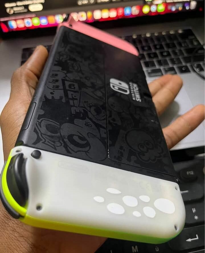 Console de jeu Joy-Con colorée