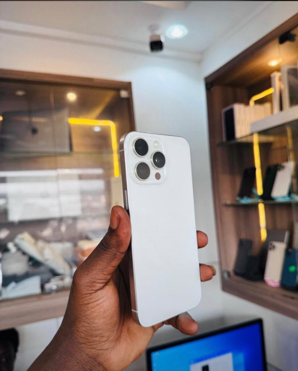iPhone 15promax,256gig, physical sim unlocked