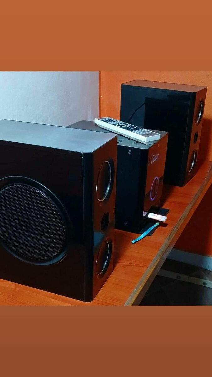 MINI CHAÎNE LG / TOUCHES TACTILES