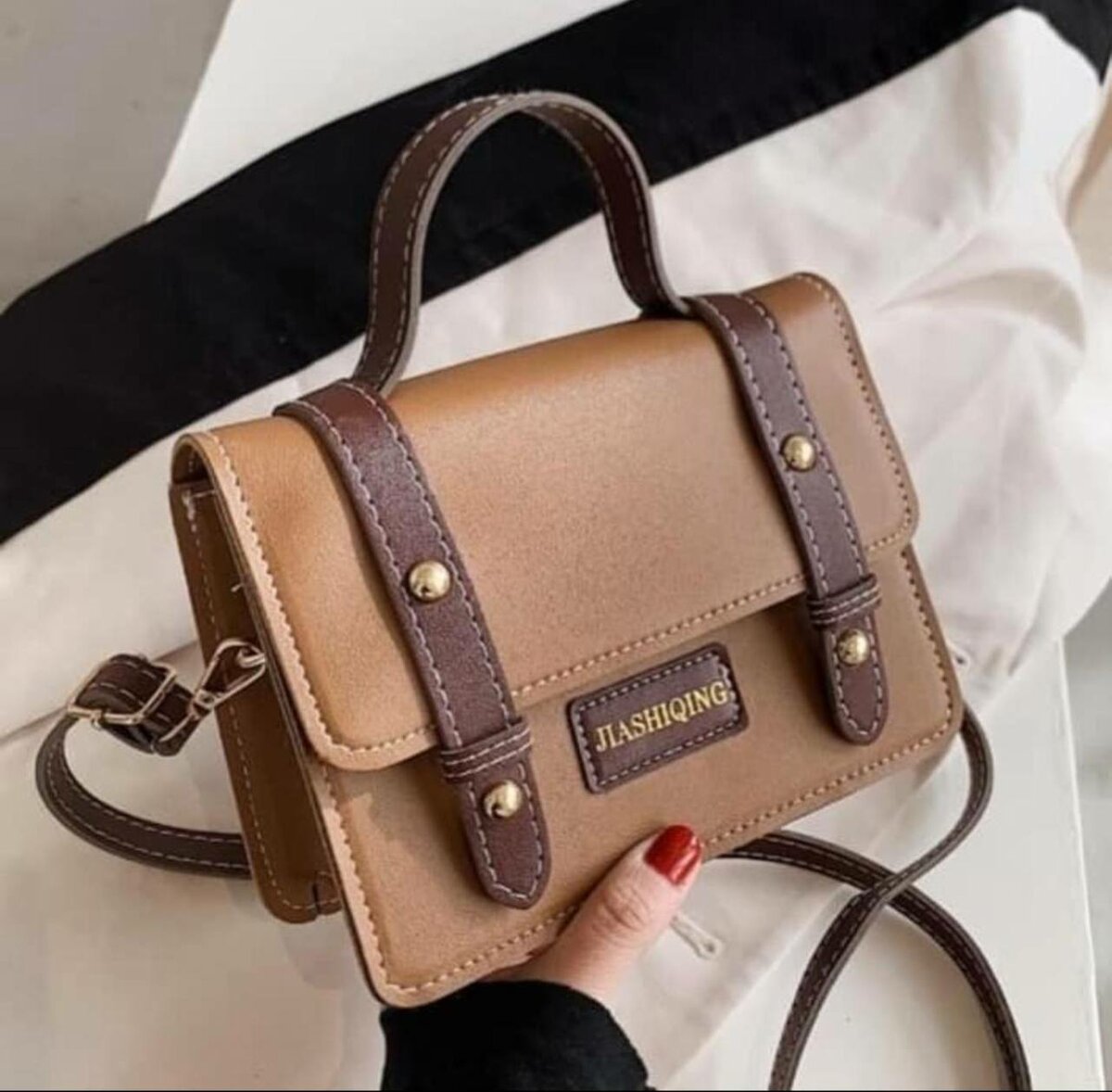 Sac bandoulière élégant