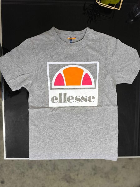T-shirt gris Ellesse
