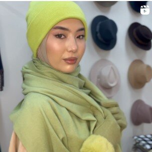 Красивая женская шапка. Производство Турция.