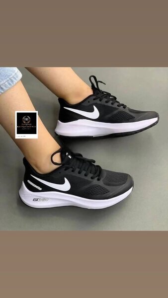 Basket NIKE AUThentique