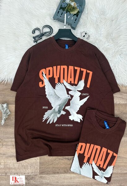 T-shirts graphiques modernes