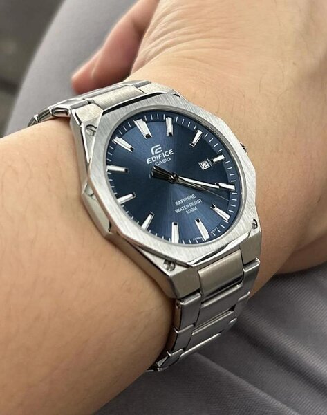 Montre en acier inoxydable