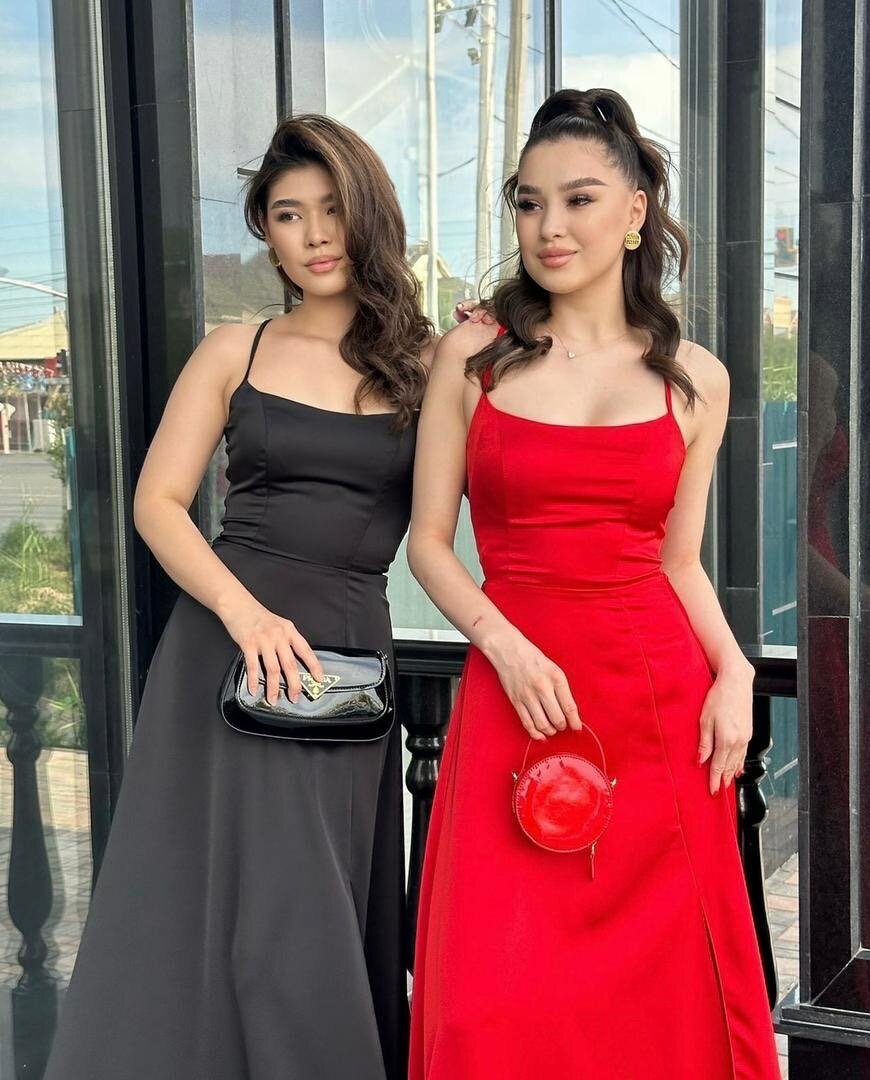 Шикарное вечернее платье