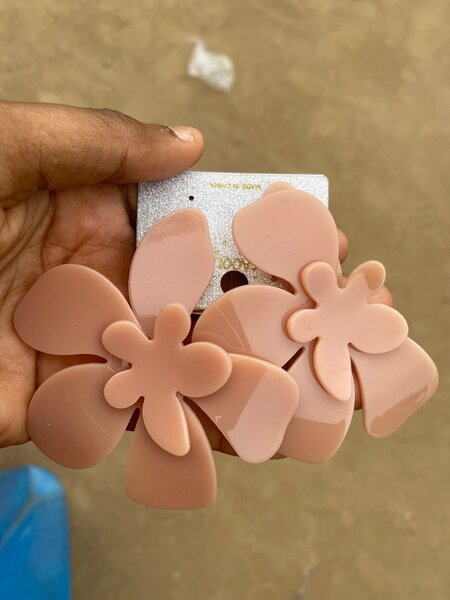 Boucles d'oreilles florales élégantes