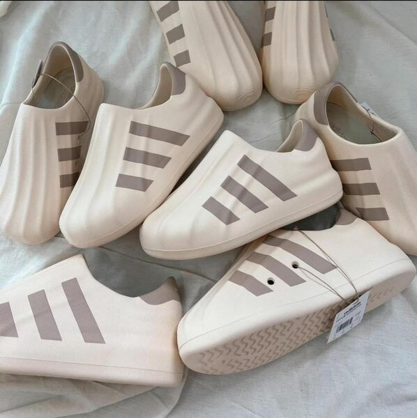 ADIDAS FASHION WEAR RUBBER