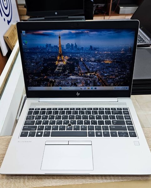 HP ELITEBOOK 745 GAMING.