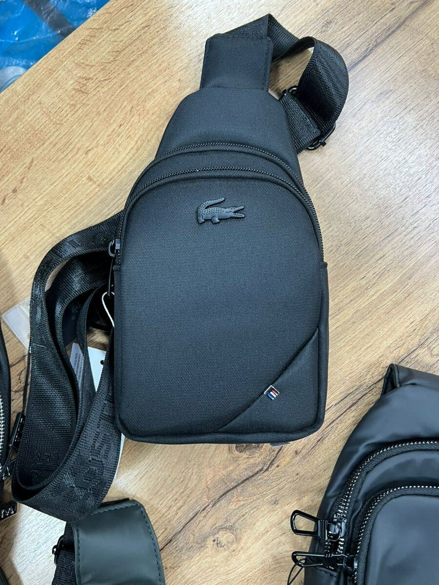 Барсетка через плечо