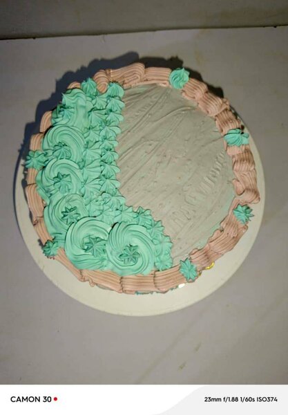 Gâteau décoratif pastel