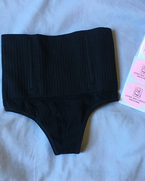 HIGHWAIST BONED THONG black