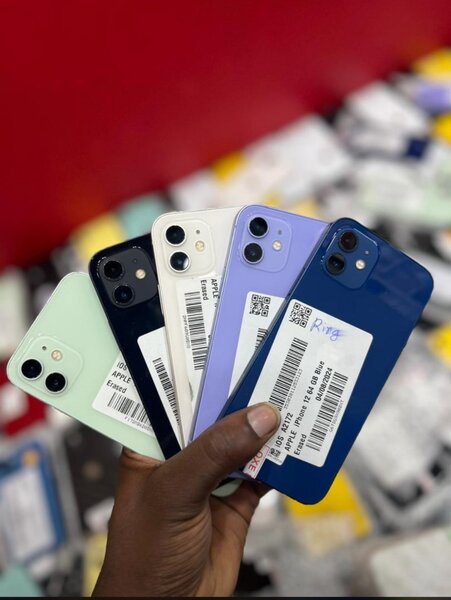 iPhone 12 - Diverses Couleurs