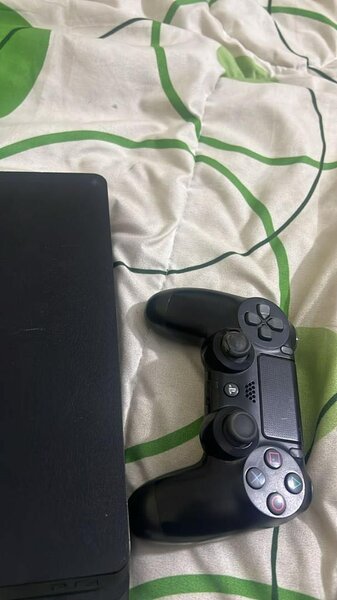 Ps4 slim
