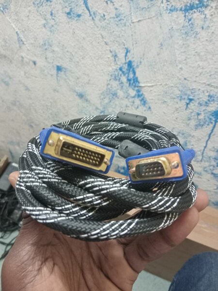 Câble VGA vers DVI robuste