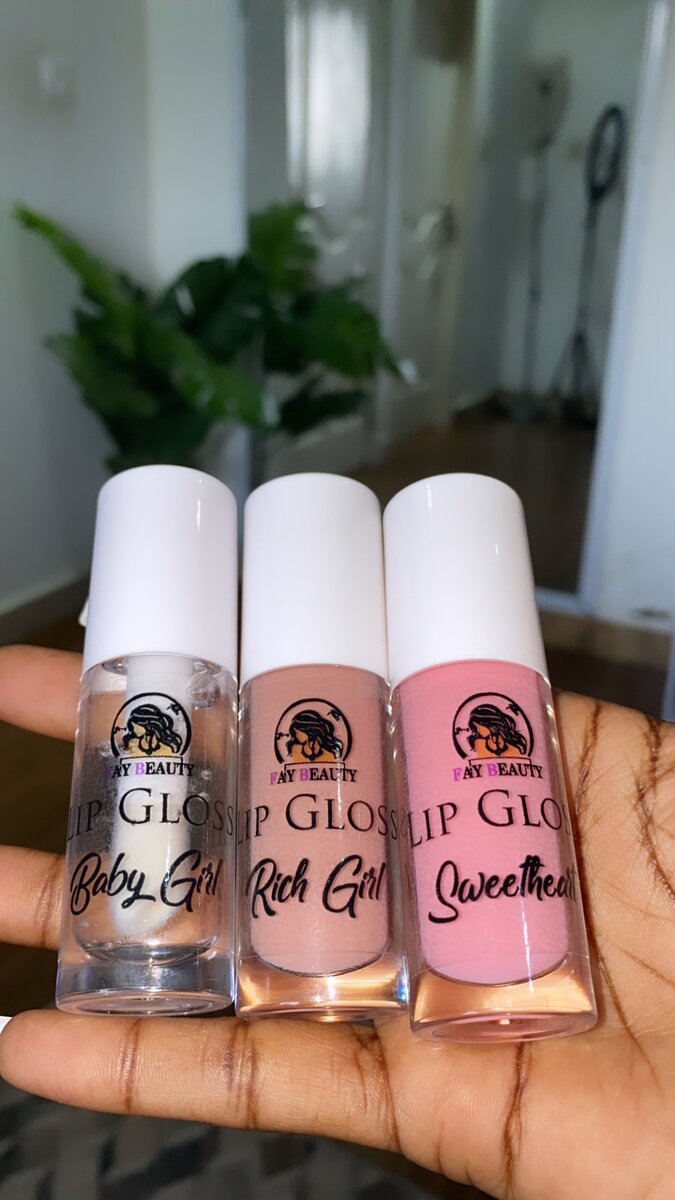 Fay Beauty lipgloss