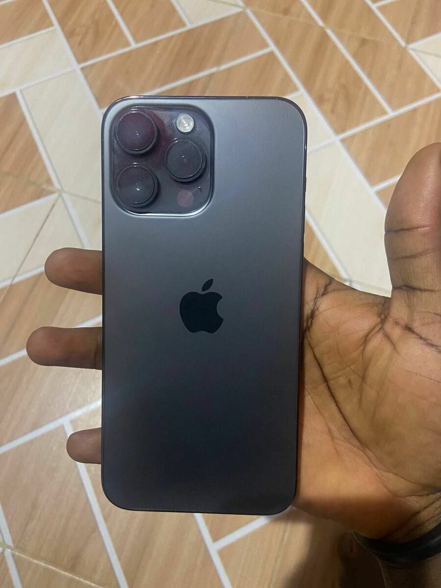 14 PRO MAX 256GB UK USED