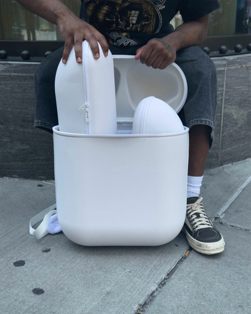 Bravest Studios Airpack