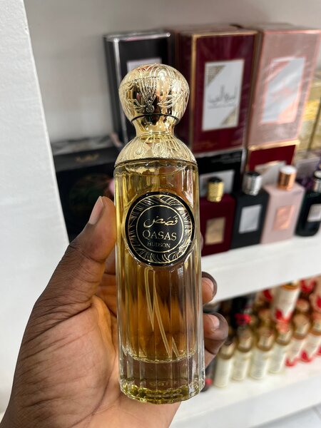 Parfum Qasas oud haut de gamme