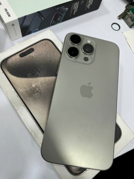 Iphone 15pro maxCE****