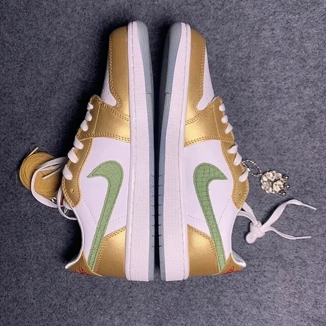 Jordan 1 low Year of Dragon