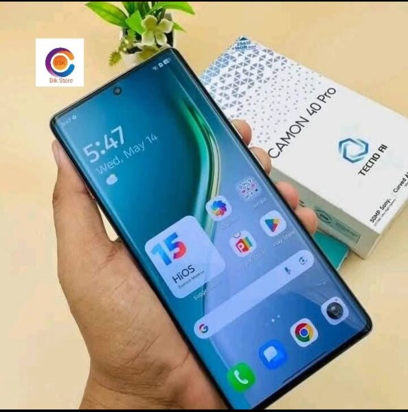 TECNO CAMON 40 pro