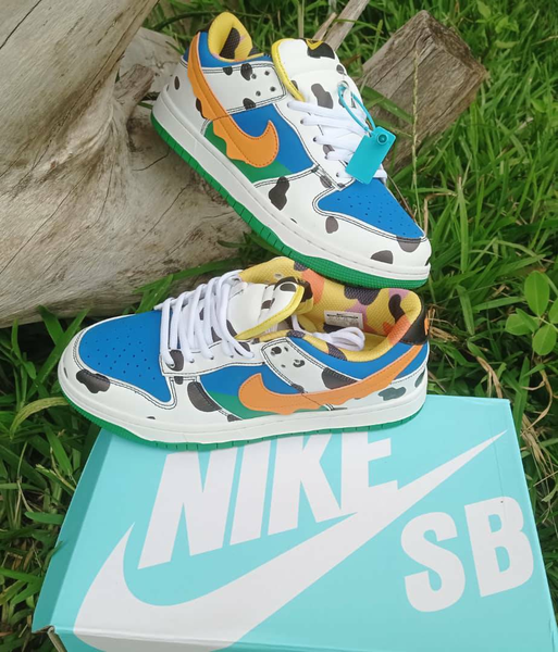 Chaussure NIKE SB DUNK blanc bleu