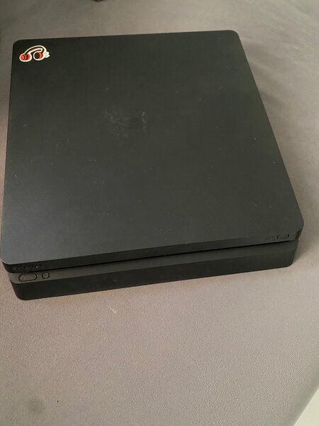 Ps4 slim version normal 1To