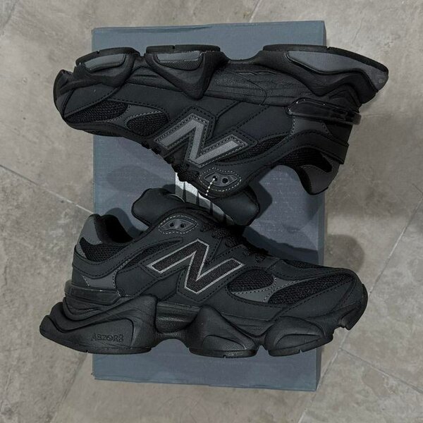New Balance 9060 noir