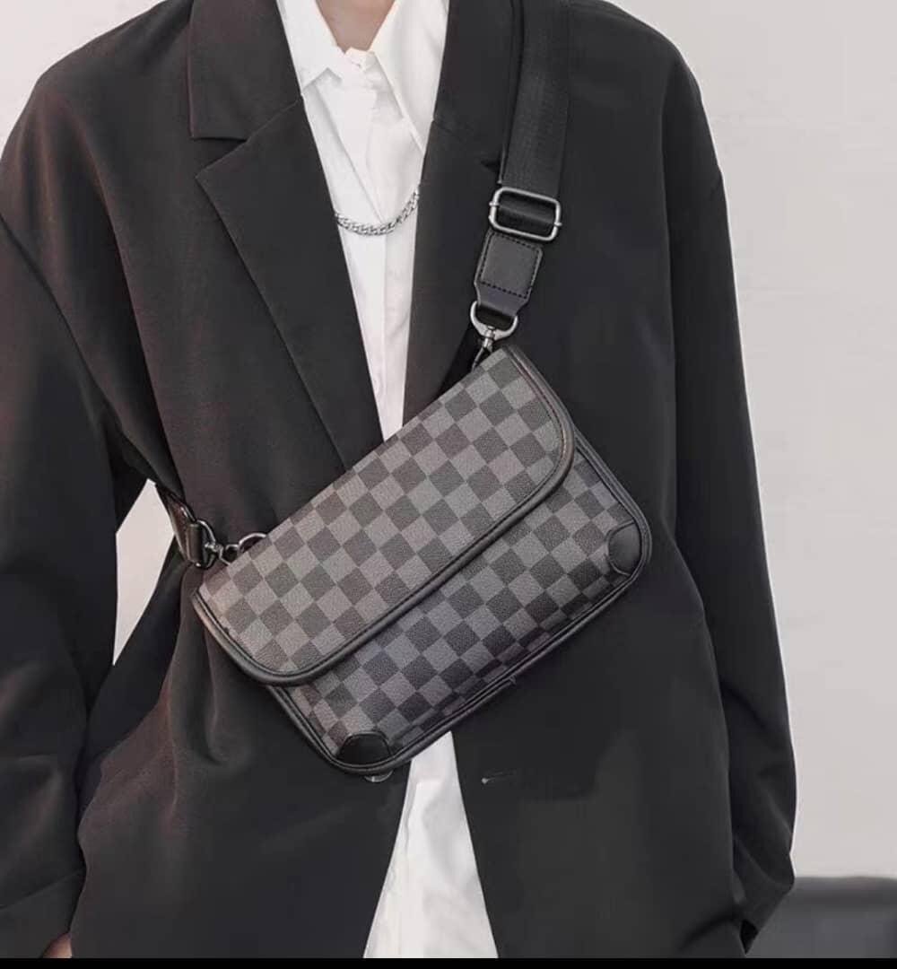 Sac bandoulière moderne homme