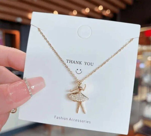 Collier Pendentif Danseuse